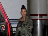 Kim Kardashian niemal nago na ulicy